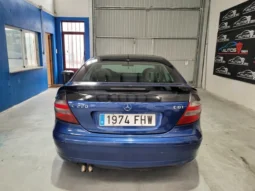 Mercedes-Benz Clase C 220 CDI – Año 2002