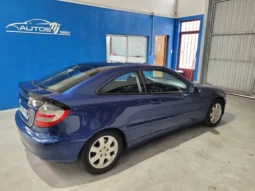 Mercedes-Benz Clase C 220 CDI – Año 2002