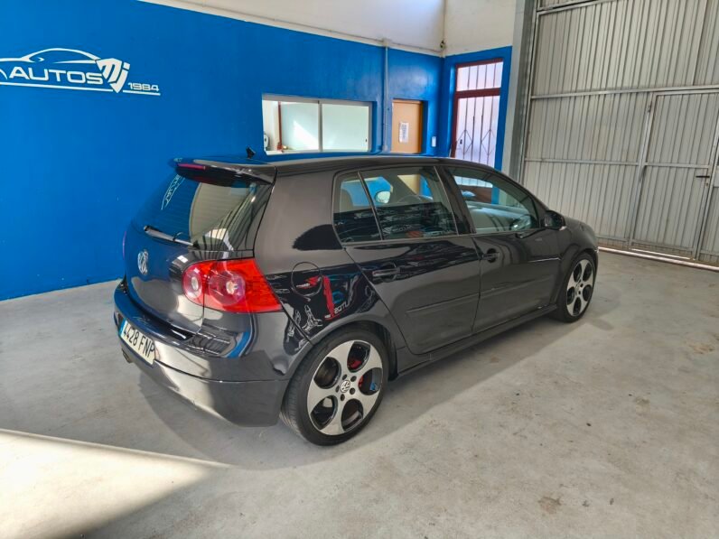 Volkswagen Golf GTI V