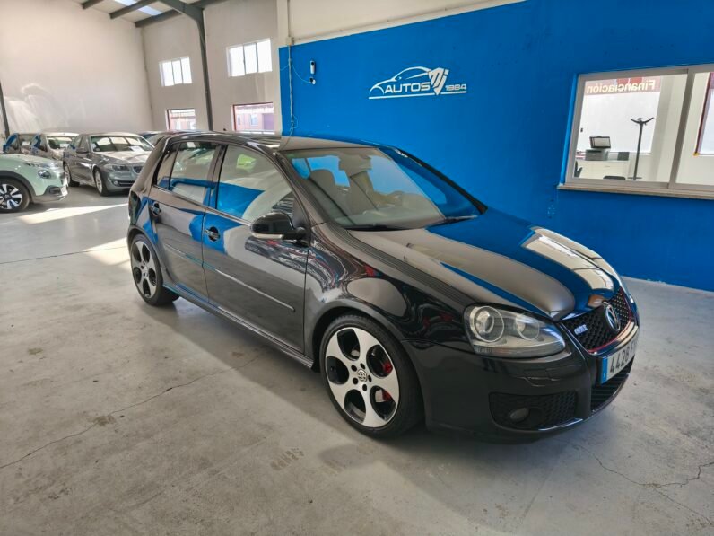 Volkswagen Golf GTI V