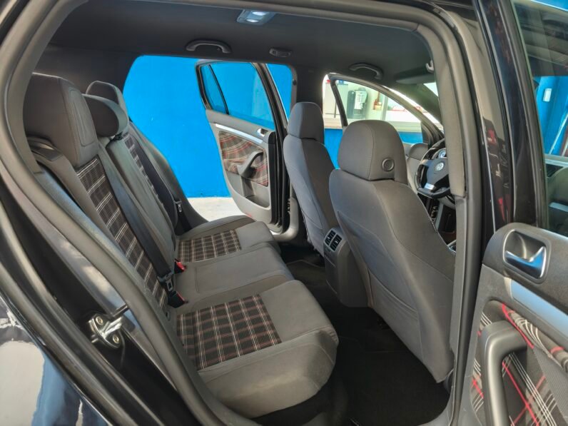 Volkswagen Golf GTI V