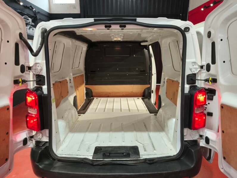 Peugeot Expert 2.0 HDI 120cv año 2016