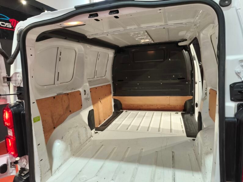 Peugeot Expert 2.0 HDI 120cv año 2016