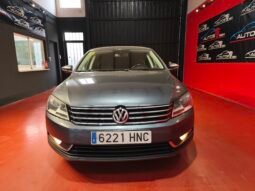 Volkswagen Passat 1.6 TDI 105cv Año 2012