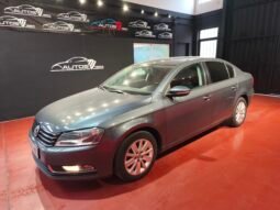 Volkswagen Passat 1.6 TDI 105cv Año 2012