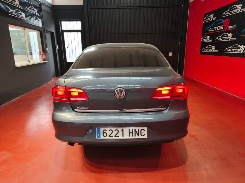 Volkswagen Passat 1.6 TDI 105cv Año 2012
