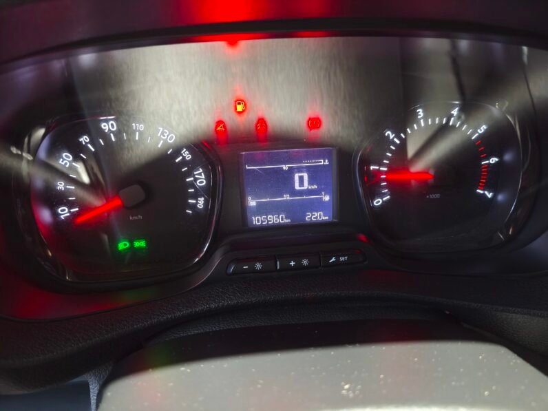 Peugeot Expert 2.0 HDI 120cv año 2016